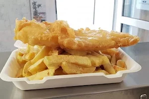 Y Dafarn Datws Fish & Chips image