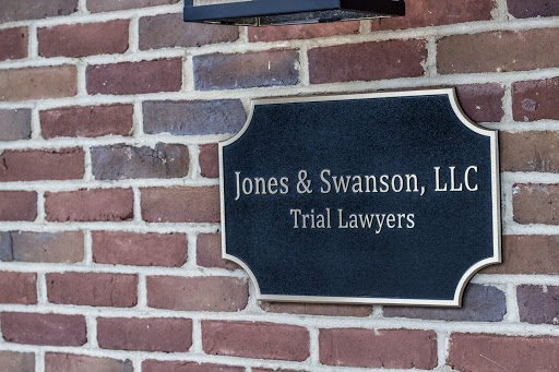 Personal Injury Attorney «Jones & Swanson», reviews and photos