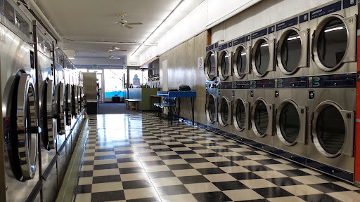 Laundromat «Q Laundromat&Cleaners», reviews and photos, 8037 Fort Smallwood Rd, Curtis Bay, MD 21226, USA