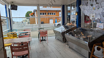 Atmosphère du Restaurant de fruits de mer Aux Pêcheurs d'Etaples - Restaurant - n°14