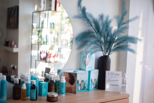 Instyle Hair Salon - Κουρείο