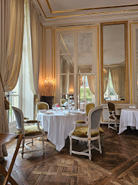 Atmosphère du Restaurant Alain Ducasse - Le Grand Contrôle à Versailles - n°3