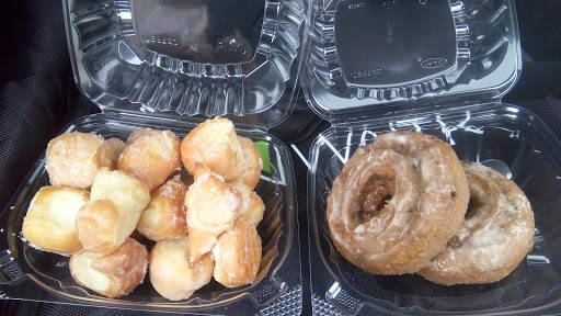 Donut Shop «Thee Heavenly Doughnut», reviews and photos, 17732 Highland Rd # C, Baton Rouge, LA 70810, USA