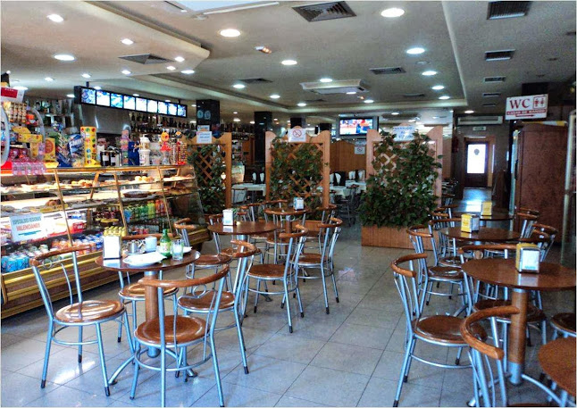 Caf'e & Bar Esplanada
