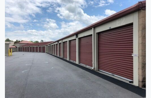 Self-Storage Facility «StorPlace of Veterans Parkway», reviews and photos, 1720 Veterans Pkwy, Murfreesboro, TN 37128, USA