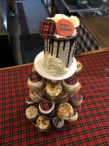 Wedding Bakery «LaLa Custom Cake», reviews and photos, 15301 Madison Ave, Lakewood, OH 44107, USA