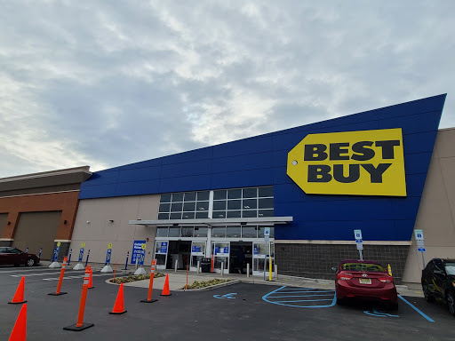 Electronics Store «Best Buy», reviews and photos, 1 Garden State Plaza Blvd, Paramus, NJ 07652, USA