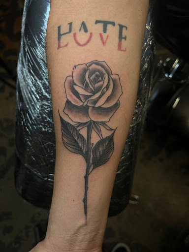 Explore full moon tattoo ideas, creative tattoo ideas in Arlington, available at Urbans Tattoo & Piercing Studio