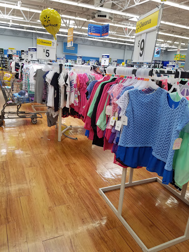 Discount Store «Walmart», reviews and photos, 1555 N Rand Rd, Palatine, IL 60074, USA