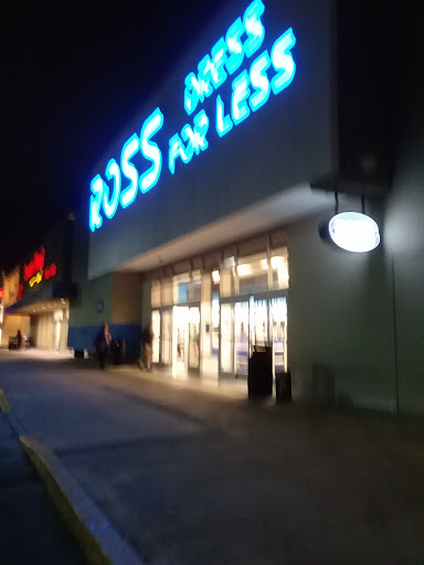 Clothing Store «Ross Dress for Less», reviews and photos, 3203 N State Rd 7, Lauderdale Lakes, FL 33319, USA