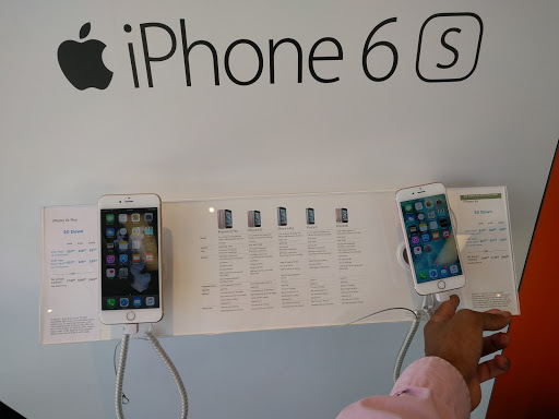 Cell Phone Store «AT&T Authorized Retailer», reviews and photos, 7725 W 33rd Ave, Hialeah Gardens, FL 33018, USA