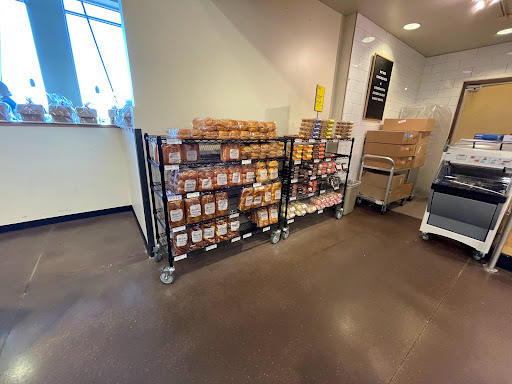 Grocery Store «Whole Foods Market», reviews and photos, 4944 Shelbyville Rd, Louisville, KY 40207, USA