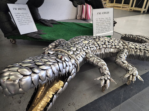 Flea Market «Streetsboro Flea Market - Furniture, Antiques, Collectibles», reviews and photos, 1513 Streetsboro Rd, Streetsboro, OH 44241, USA