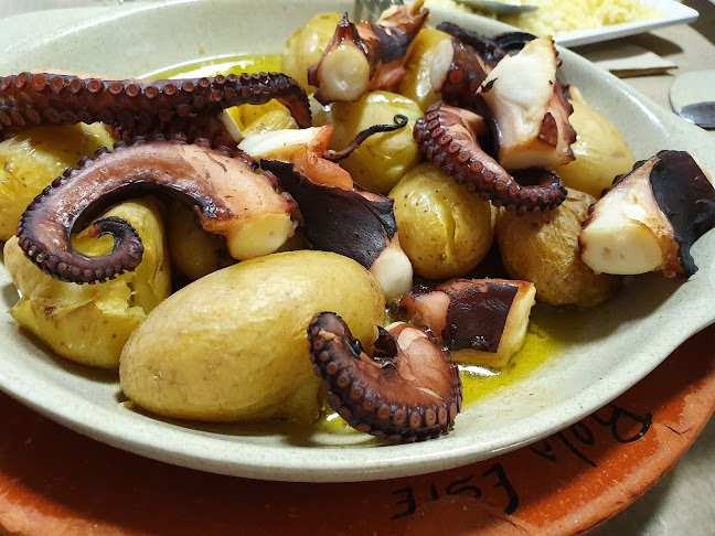 Rola Este - Restaurante e Café, Lda