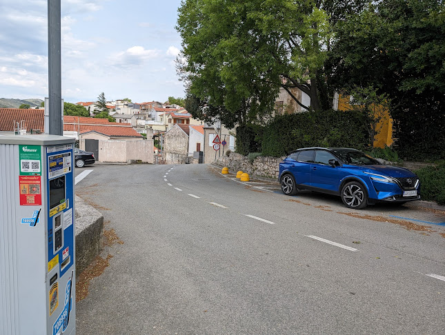 Recenzije PARKING BRAJDA u Novi Vinodolski - Parkiralište