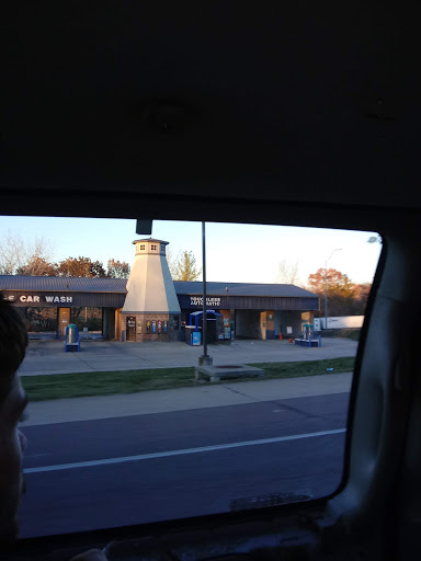 Lighthouse Car Wash Clark Ln en Columbia