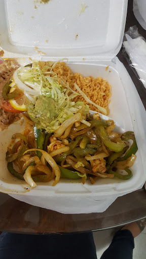 Mexican Restaurant «La Isla Restaurant», reviews and photos, 611 W Park Row Dr, Arlington, TX 76010, USA