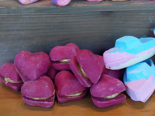 Cosmetics Store «Lush Cosmetics», reviews and photos, 3915 W 50th St, Edina, MN 55424, USA