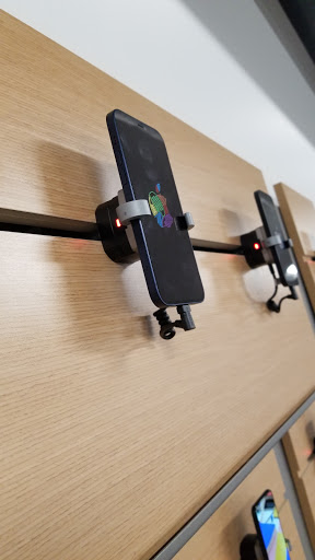 Cell Phone Store «Verizon Authorized Retailer - Wireless Zone», reviews and photos, 139 Elm St, New Canaan, CT 06840, USA