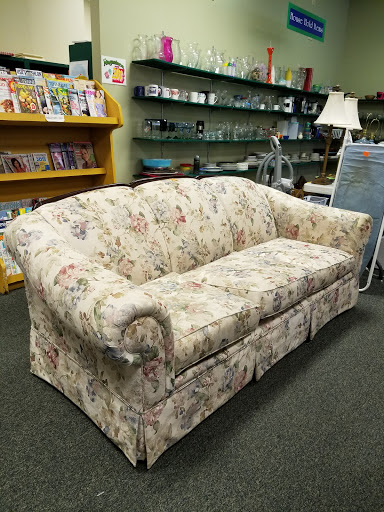 Thrift Store «Outreach Thrift Store», reviews and photos, 1715 S Rutherford Blvd, Murfreesboro, TN 37130, USA