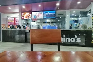 Domino's Pizza Agungi image