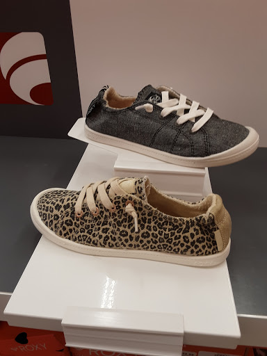 Shoe Store «Famous Footwear Outlet», reviews and photos, 1332 Lum Rd, Centralia, WA 98531, USA