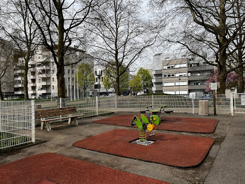 JARDIN DU 8 MAI 1945 à Cran-Gevrier