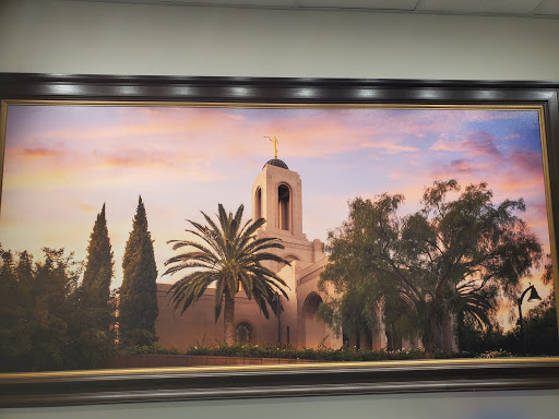 Religious Goods Store «Deseret Book», reviews and photos, 2230 17th St, Santa Ana, CA 92705, USA