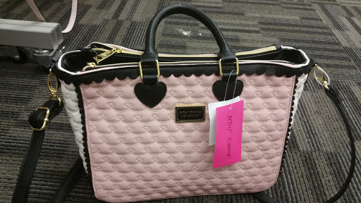 Shopping Mall «Lakes Mall», reviews and photos, W Oakland Park Blvd, Fort Lauderdale, FL 33319, USA