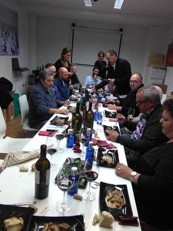 Imagen de Vinoteca La Vendimia (8 de 13)