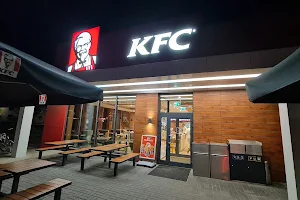KFC Warszawa PKP Wschodni image