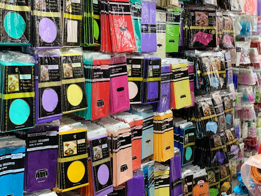 Thrift Store «Thrift & Dollar Mart», reviews and photos, 1915 E Park Row Dr, Arlington, TX 76010, USA