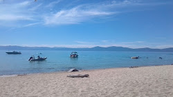 Photo de Creek Beach situé dans une zone naturelle
