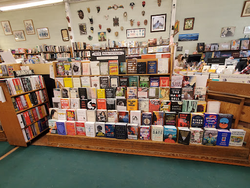 Book Store «Walden Pond Bookstore», reviews and photos, 3316 Grand Ave, Oakland, CA 94610, USA