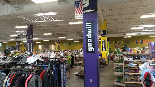 Thrift Store «Goodwill», reviews and photos