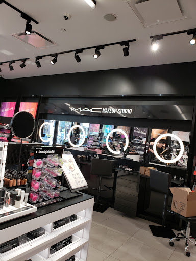Cosmetics Store «MAC», reviews and photos, 4790 River City Dr, Jacksonville, FL 32246, USA