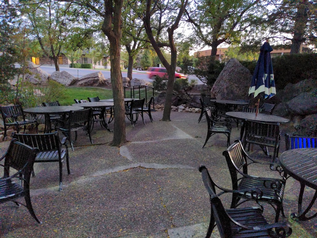 Steiny's Family Sports Bar & Grill 84403