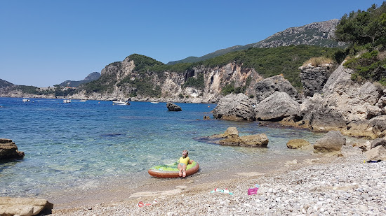 Glyko Beach