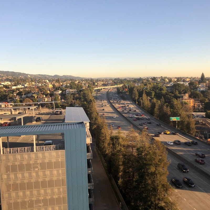 Kaiser Permanente Mosswood Building