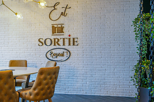 Sortie Cafe & Restaurant image