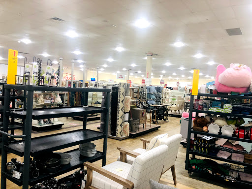 Department Store «HomeGoods», reviews and photos, 9023 Columbus Pike, Lewis Center, OH 43035, USA