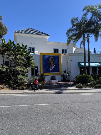 Shopping Mall «Moonlight Plaza Shopping Center», reviews and photos, 315 S Coast Hwy 101, Encinitas, CA 92024, USA