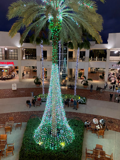 Movie Theater «Cobb Theatres», reviews and photos, 11701 Lake Victoria Gardens Ave #1201, Palm Beach Gardens, FL 33410, USA