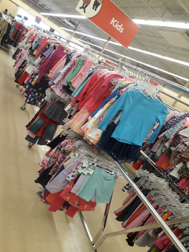 Thrift Store «Savers», reviews and photos, 1925 E Joppa Rd, Parkville, MD 21234, USA
