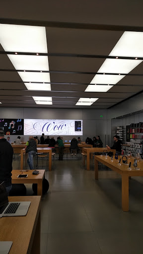 Computer Store «Apple Stonestown», reviews and photos, 3251 20th Ave, San Francisco, CA 94132, USA