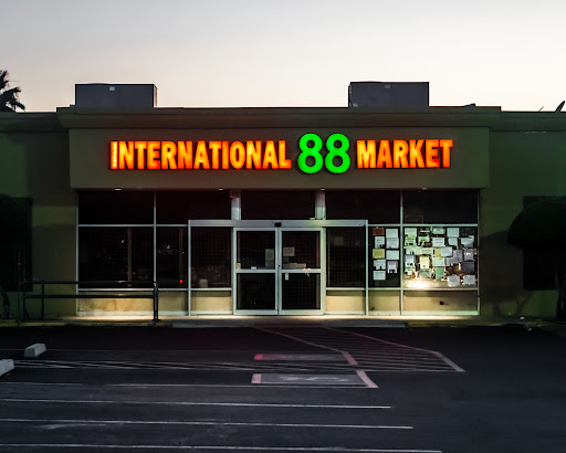 88 International Market, 3557 W Dunlap Ave, Phoenix, AZ 85051, USA, 