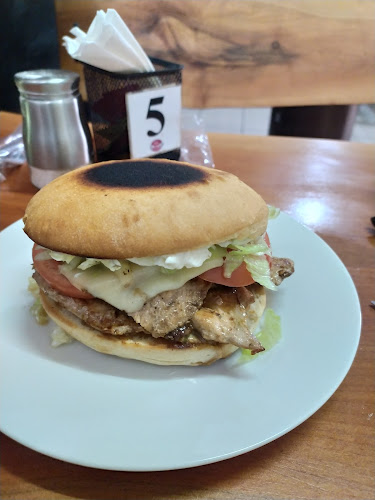 Adobes y Sabores