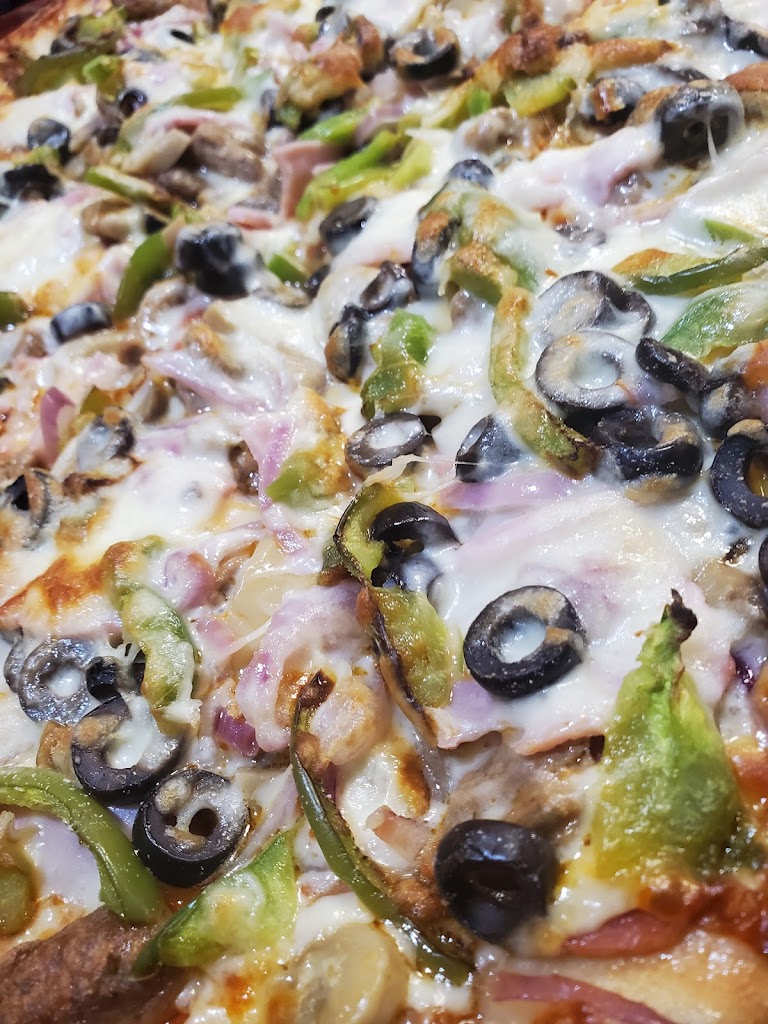 Thomas' Pizza & Subs 28358