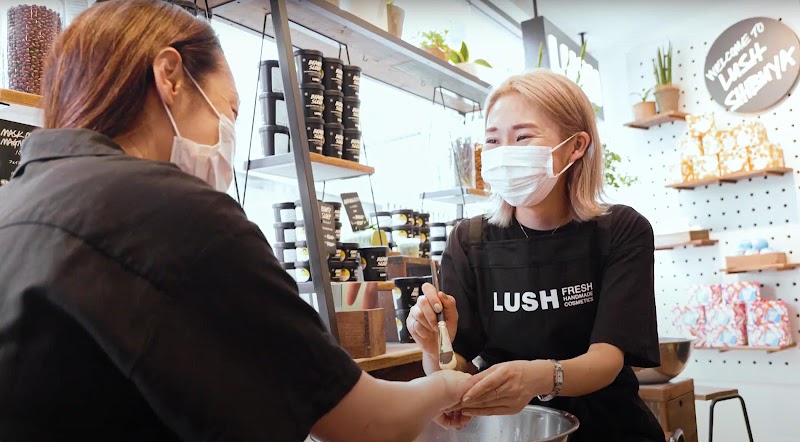 LUSH ｲｸｽﾋﾟｱﾘ舞浜店