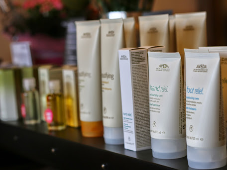 Beauty Salon «Artizan Salon», reviews and photos, 21430 SW Langer Farms Pkwy #152, Sherwood, OR 97140, USA